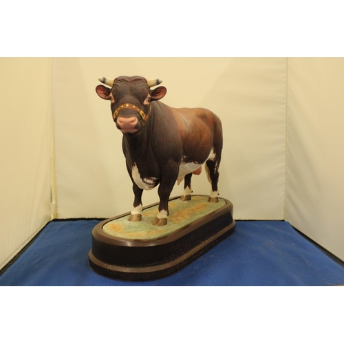 46 - A ROYAL WORCESTER MODEL OF A DAIRY SHORTHORN BULL MODELLED BY DORIS LINDNER PRODUCED IN A LIMITED ED... 