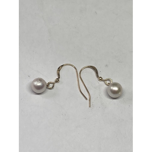 513 - A PAIR OF MARKED 14K PEARL EARRINGS GROSS WEIGHT 1.36 GRAMS