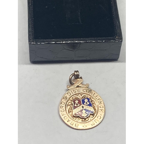 641 - A MARKED 375 9 CARAT GOLD FOOTBALL MEDAL 1906 BRADFORD AND DISTRICT CHALLENGE CUP VICTORIA RANGERS F... 