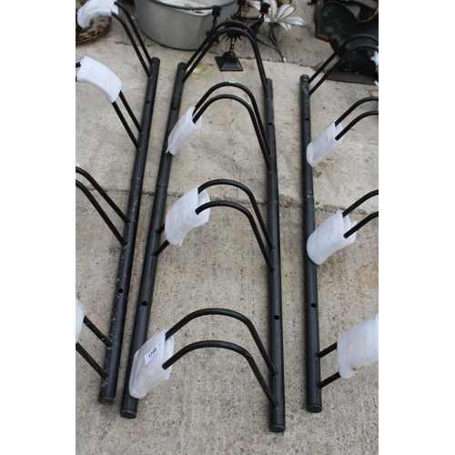 1750 - A METAL FOUR SECTION BIKE RACK