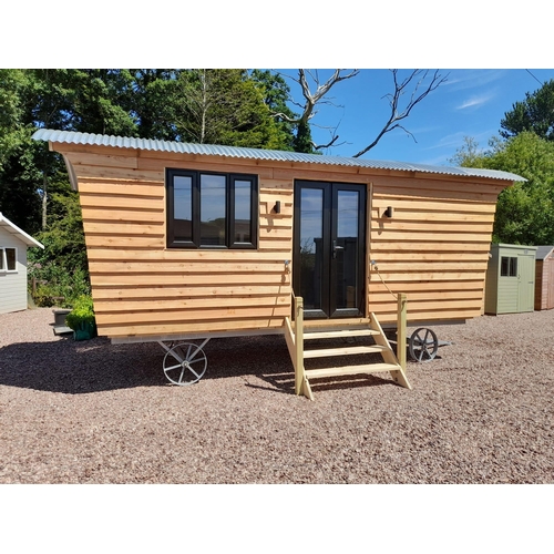 199 - A SHEPHERDS HUT - LUXURIOUS NEW HAND CRAFTED, FULLY FINISHED BUILT FOR ALL YEAR ROUND USE HEAVILY IN... 