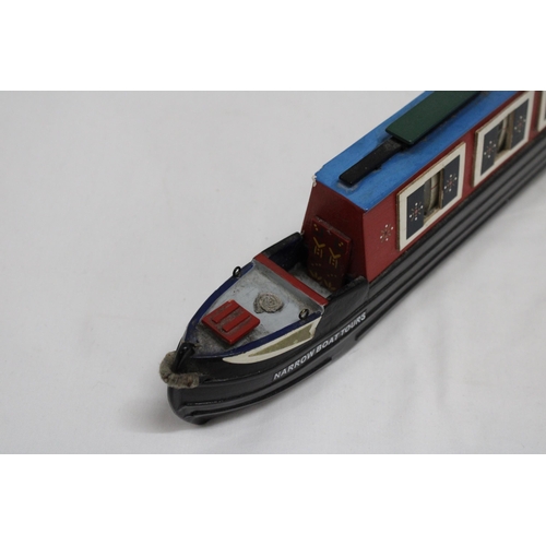 163 - A HANDBUILT AND HANDPAINTED CANAL BARGE, LENGTH 53CM, HEIGHT 9CM