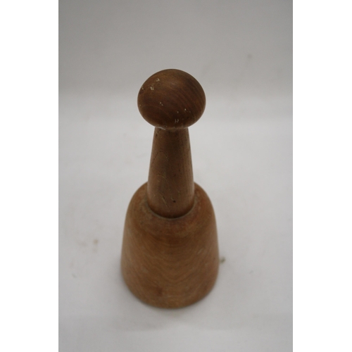 183 - A GENUINE 'MARPLES' SCULPTURE MALLET