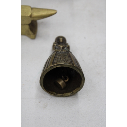 211 - A COLLECTION OF MINIATURE ITEMS TO INCLUDE THREE IRONS, A BRASS ANVIL AND A 'LADY' BELL