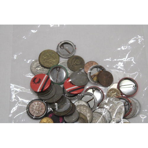 226 - A COLLECTION OF VINTAGE FOREIGN COINS AND BADGES