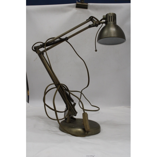 809 - A VINTAGE METAL ANGLEPOISE LAMP