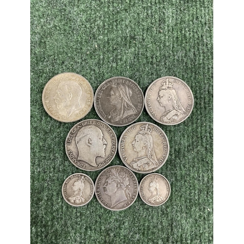 386A - FIVE SILVER CROWNS , 1889, 90, 96, 1902 AND 1935, AN 1823 HALF CROWN AND TWO 1887 SHILLINGS