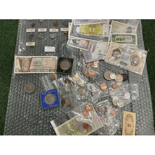 388A - A SELECTION OF GB AND WORLD COINS AND NOTES