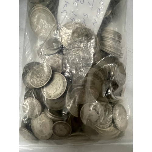 392A - APPROX 300 PRE 1947 GB SILVER COINS TO INCLUDE HALF CROWNS, SHILLINGS, FLORINS, ETC - IN TOTAL 1.55K... 