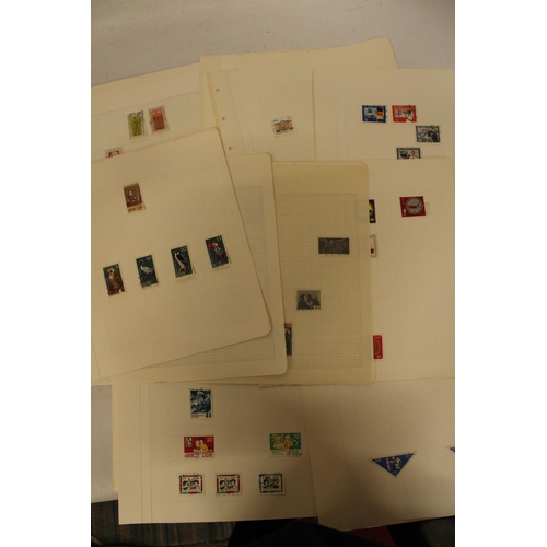 432 - A COLLECTION OF DD REPUBLIC STAMPS