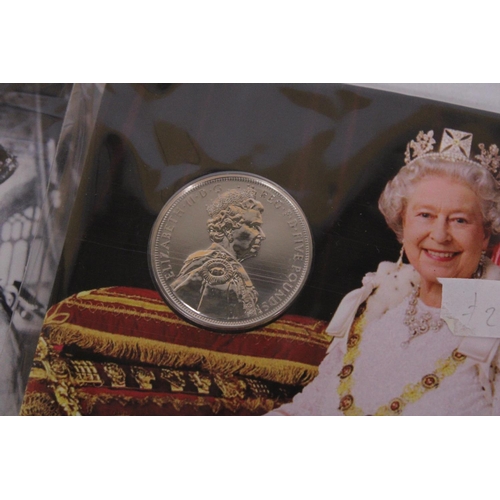 472 - A COLLECTION OF COINS TO INCLUDE A QUEENS CORONATION 60TH ANNIVERSARY £5 COIN AND A 2012 DIAMOND JUB... 