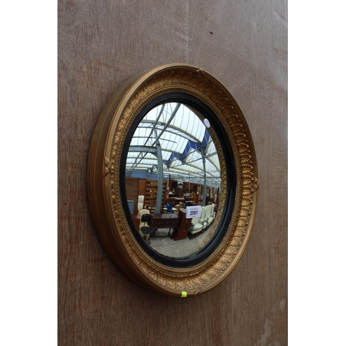 2981 - A MID 20TH CENTURY ATSONEA CONVEX GILT FRAMED WALL MIRROR, 16