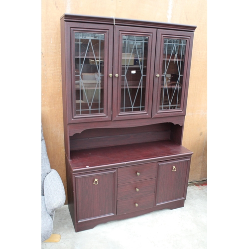 3026 - A MODERN MAHOGANY EFFECT LOUNGE UNIT, 47