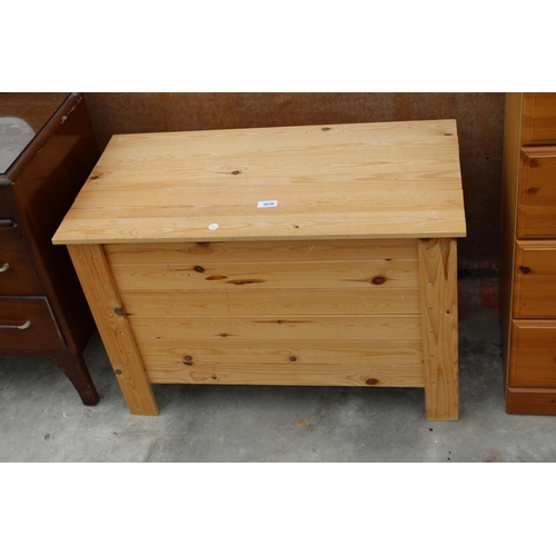 3030 - MODERN PINE BLANKET CHEST, 31