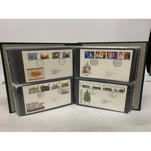 499 - A LARGE BOXED ASSORTMENT OF STAMPS