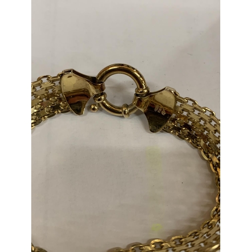 561 - A SILVER GILT BRACELET IN A PRESENTATION BOX