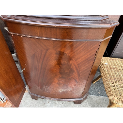 2904 - A MODERN CORNER CUPBOARD WITH GLAZED UPPER PORTION