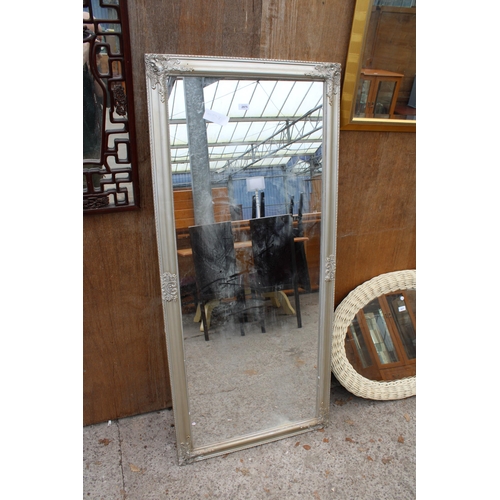 2975 - A MODERN SILVER GILT FRAMED WALL MIRROR, 63