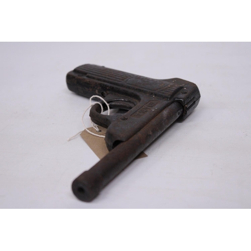 451 - A PRE-WAR GERMAN DIANA FIRST MODEL .177 CALIBRE TIN PLATE AIR PISTOL 14.5CM BARREL, LENGTH 20CM (A/F... 