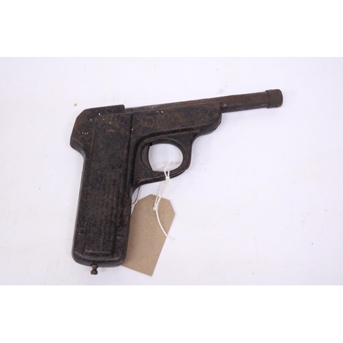 451 - A PRE-WAR GERMAN DIANA FIRST MODEL .177 CALIBRE TIN PLATE AIR PISTOL 14.5CM BARREL, LENGTH 20CM (A/F... 