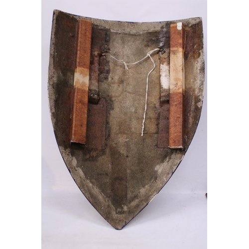 453 - A LARGE VINTAGE HAND PAINTED WALL SHIELD, HEIGHT 106CM. THE SHIELD WITH BLUE BACKGROUND WITH SIX FLE... 