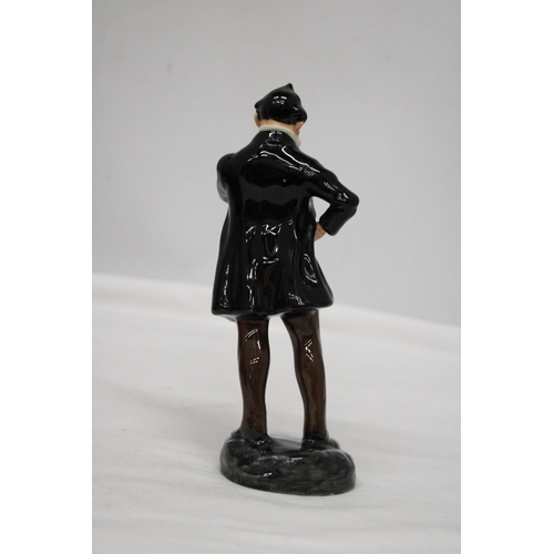 722 - A ROYAL DOULTON 'PECKSNIFF' FIGURINE (HN 2098)