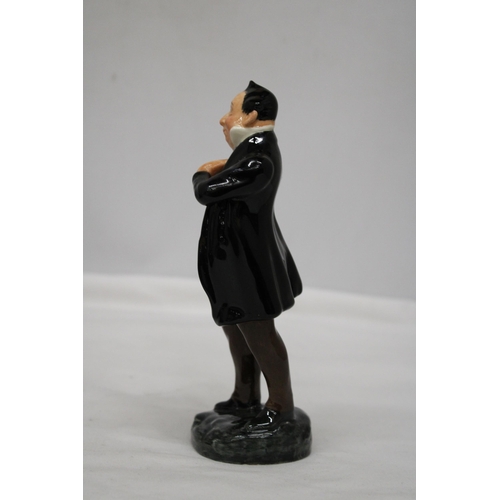 722 - A ROYAL DOULTON 'PECKSNIFF' FIGURINE (HN 2098)