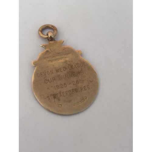 506 - A HALLMARKED 9CT GOLD BIRMINGHAM SPORTING FOB INSCRIBED 