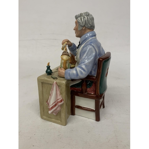 714 - A ROYAL DOULTON FIGURE 