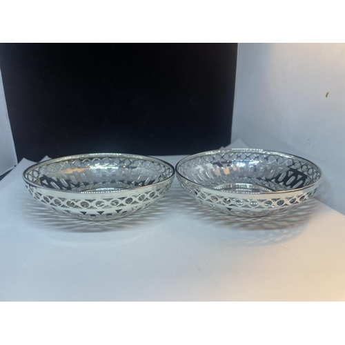 98 - A PAIR OF HALLMARKED SHEFFIELD SILVER PIERCED DISHES