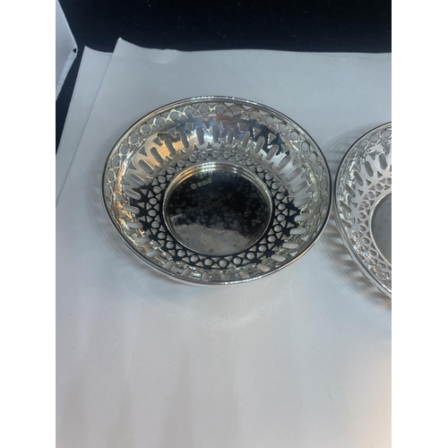 98 - A PAIR OF HALLMARKED SHEFFIELD SILVER PIERCED DISHES