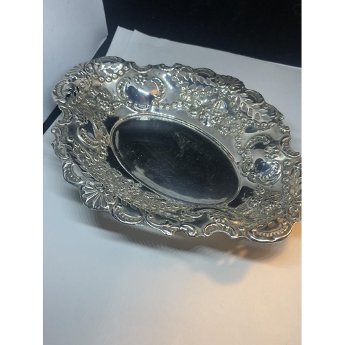 99 - A DECORATIVE HALLMARKED SHEFFIELD  SILVER DISH GROSS WEIGHT 124 GRAMS