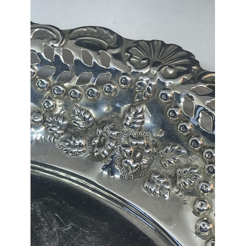 99 - A DECORATIVE HALLMARKED SHEFFIELD  SILVER DISH GROSS WEIGHT 124 GRAMS