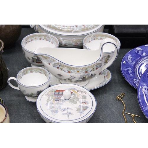 168 - A PART ORIENTAL STYLE WEDGWOOD DINNER SERVICE TO INCLUDE A GRAVY JUG, CUP, PLATES ETC