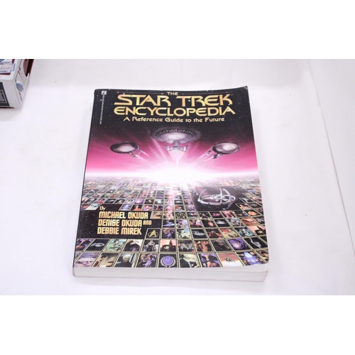 199 - A LARGE STAR TREK ENCYCLOPEDIA AND SPECIAL PACK, SEASON 1, STAR TREK, VOYAGER DVD