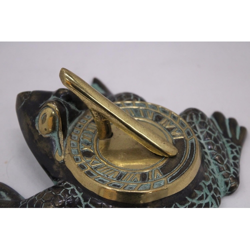 229 - A VERY HEAVY LARGE BRASS AND BRONZE FROG SUNDIAL