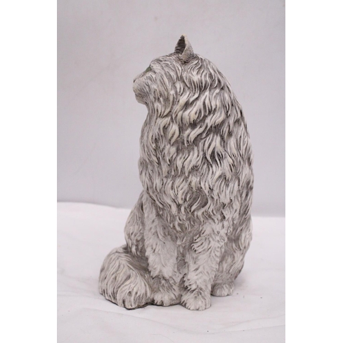 286 - A LARGE VINTAGE WHITE CAT, HEIGHT 28CM