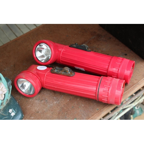 1560 - A PAIR OF RED PLASTIC 'POST OFFICE' TORCHES