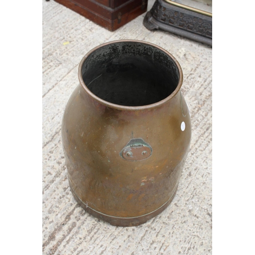 1591 - A VINTAGE COPPER MILKING BUCKET WITH INDESTINCT BRASS PLAQUE