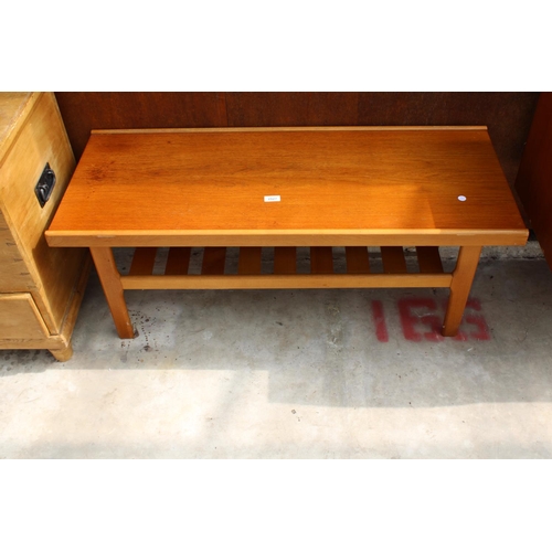 2527 - A RETRO TEAK 2 TIER COFFEE TABLE, WITH SLATTED BASE 44