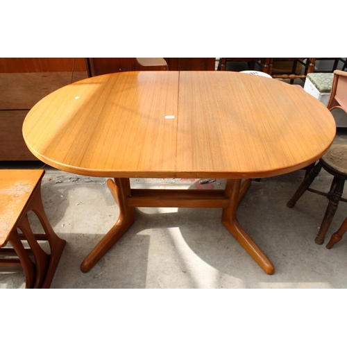 2536 - A RETRO TEAK EXTENDING DINING TABLE ON WHALE FIN LEGS, 52