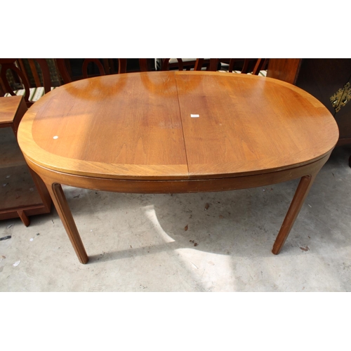 2544 - A RETRO TEAK AND CROSSBANDED EXTENDING DINING TABLE 60