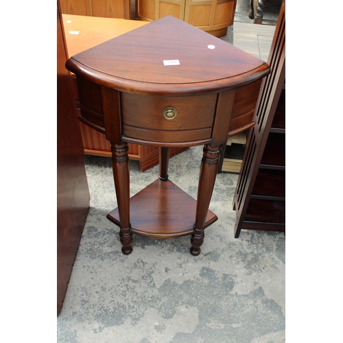 2564 - A MODERN HARDWOOD CORNER TABLE