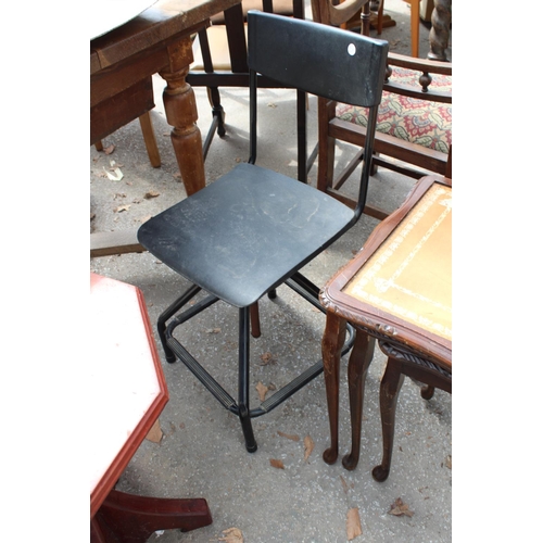 2567 - A MODERN NEST OF 3 TABLES, OCTAGONAL TABLE, BAMBOO TABLE, SWIVEL OFFICE CHAIR