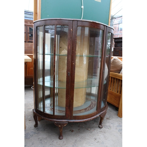 2727 - A MID 20TH CENTURY BOW FRONTED CHINA CABINET, 36