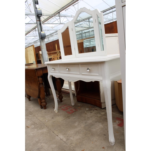 2745 - A MODERN WHITE DRESSING TABLE ENCLOSING 3 DRAWERS WITH TRIPLE MIRROR, 43