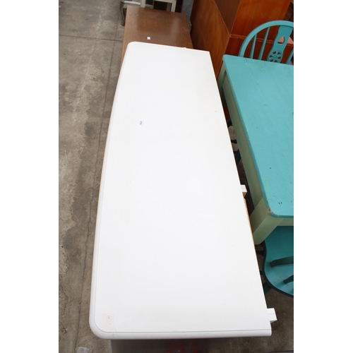 2750 - A MODERN WHITE TWIN-PEDESTAL DRESSING TABLE