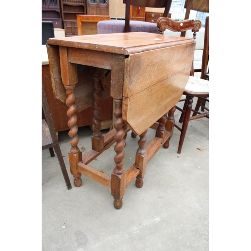 2767 - AN EARLY 20TH CENTURY OAK BARLEY-TWIST GATE-LEG TABLE WITH CANTED CORNERS, 39.5