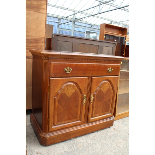 2809 - A MODERN HARDWOOD SIDEBOARD/BUFFET CABINET WITH FOLD-OVER TOP, SINGLE DRAWER AND TWO CUPBOARDS, 39