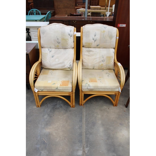 2829 - A PAIR OF MODERN WICKER AND BAMBOO CONSERVATORY CHAIRS